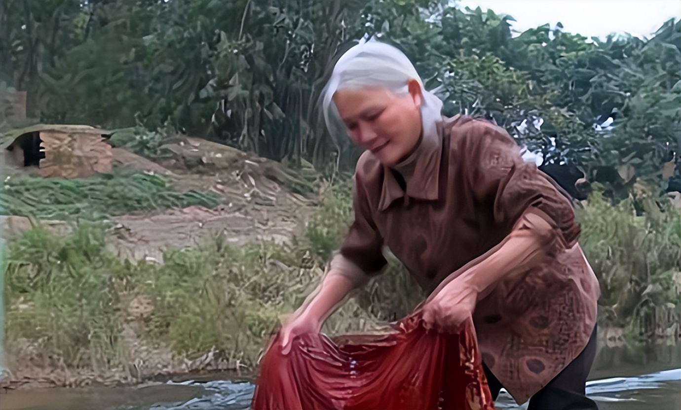 他被称为当代范进，13次高考未能考上心仪大学，他到底想考哪里？