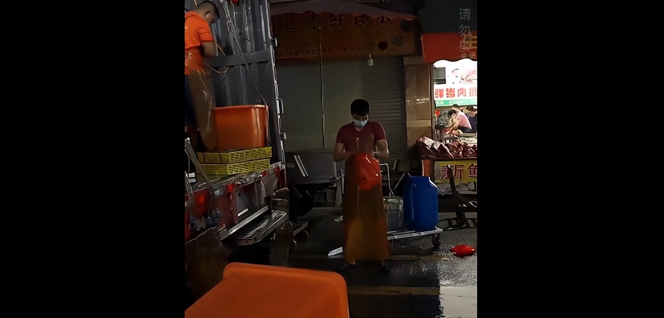 养废一个孩子很简单，跟他讲道理、不停讲道理...