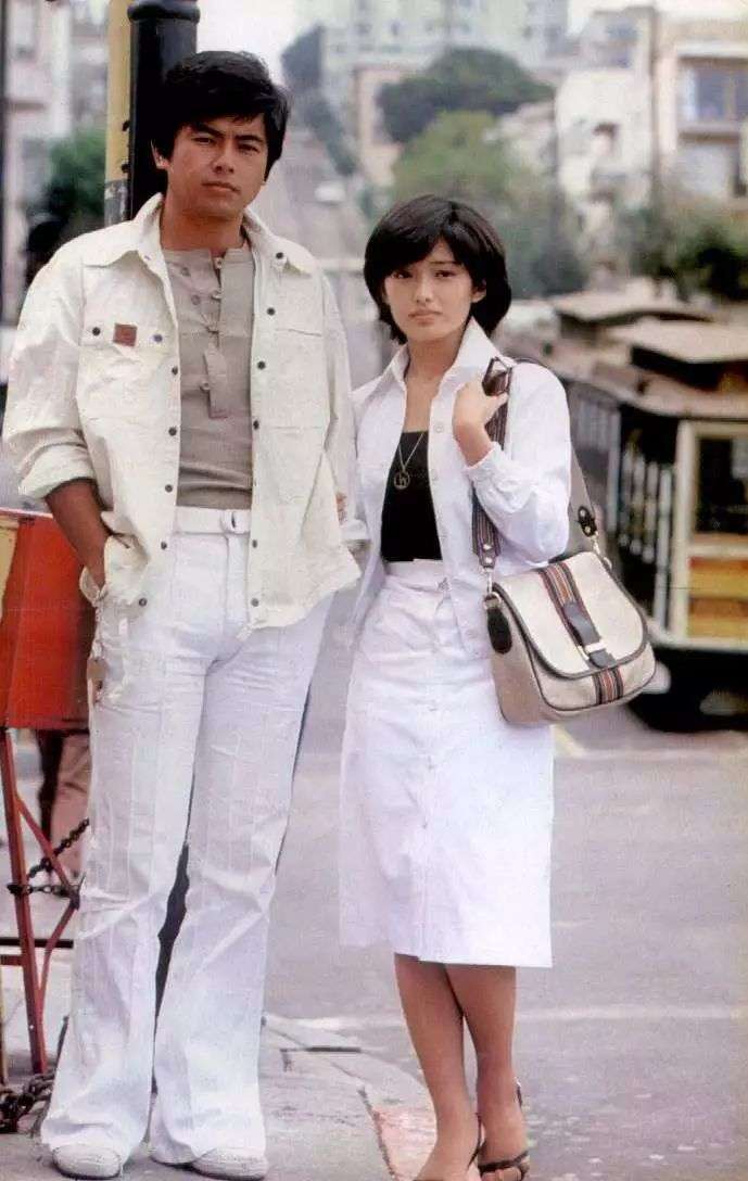 看了山口百惠的春夏穿搭，才发现：再过40年，你穿衣也不如她时髦