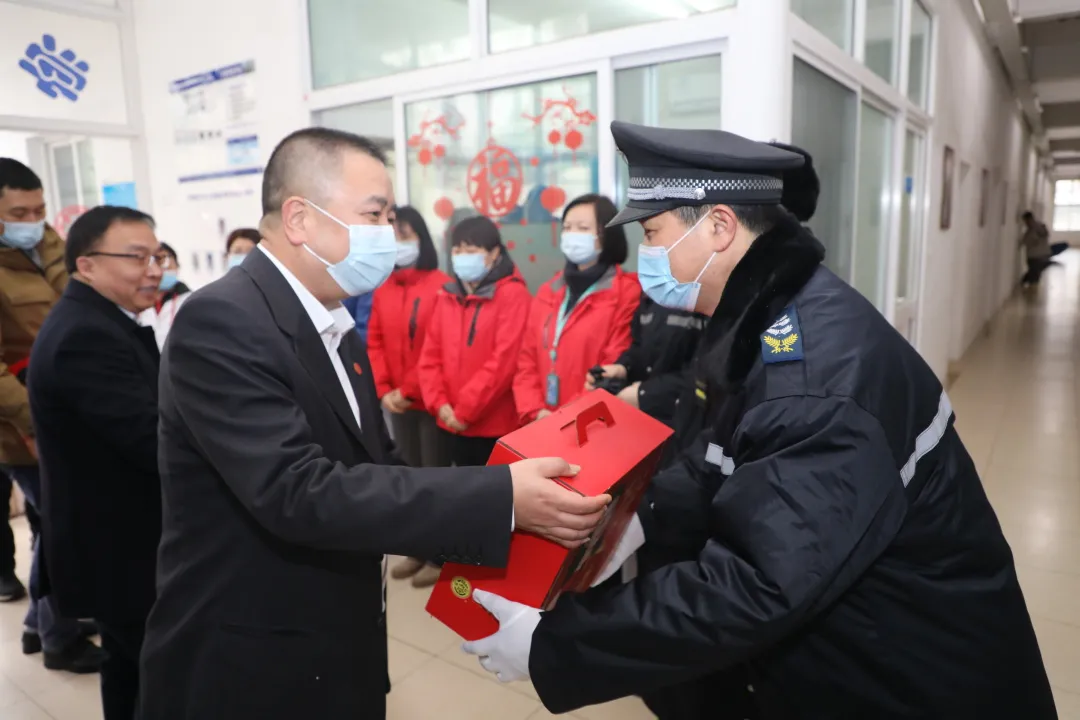祥和乐活度新春,留校过节也温暖!