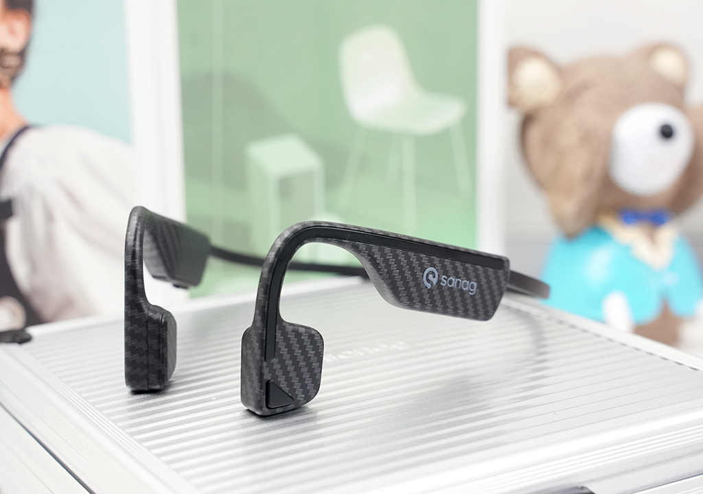 2022年怎么选礼物？sanag塞那气传导耳机：超大杯真旗舰
