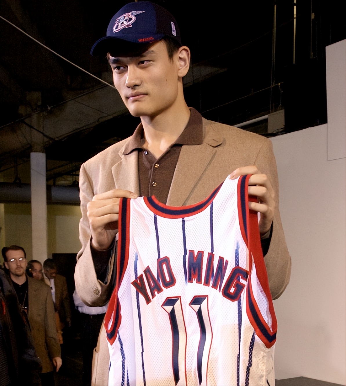 姚明在nba中得到过哪些荣誉(20年前的今天成为状元!