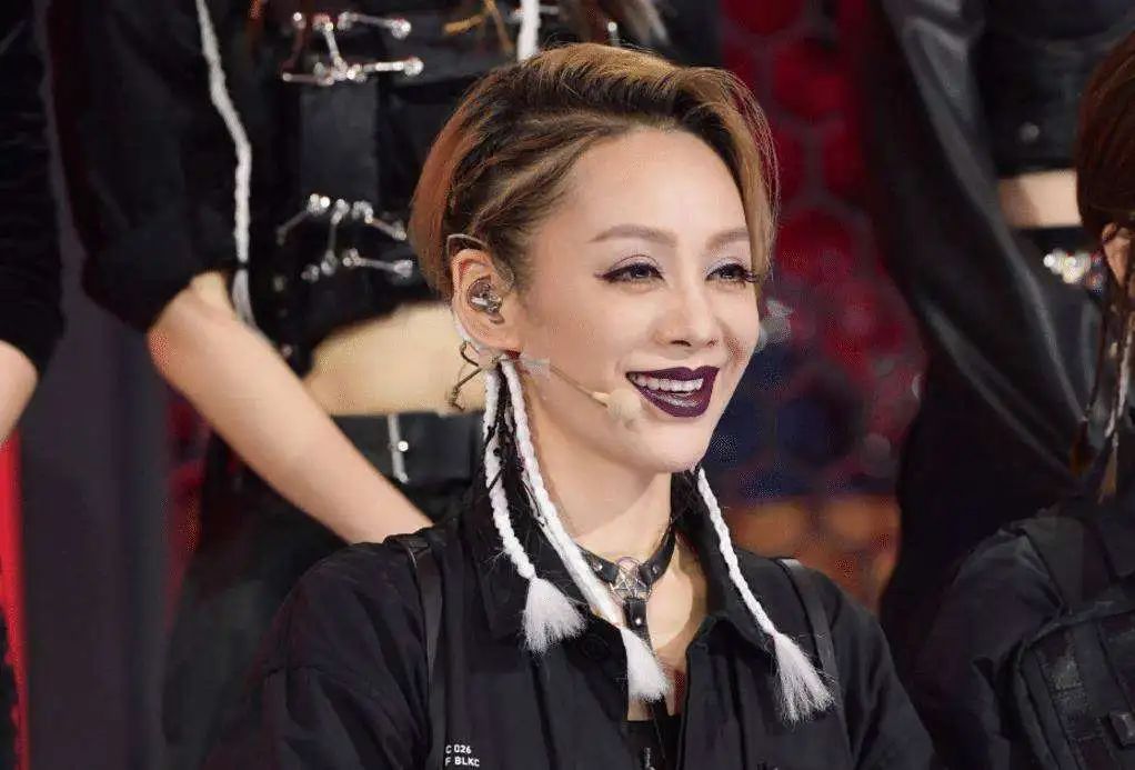 黄轩、白百何新剧热播：女儿不要随便结婚