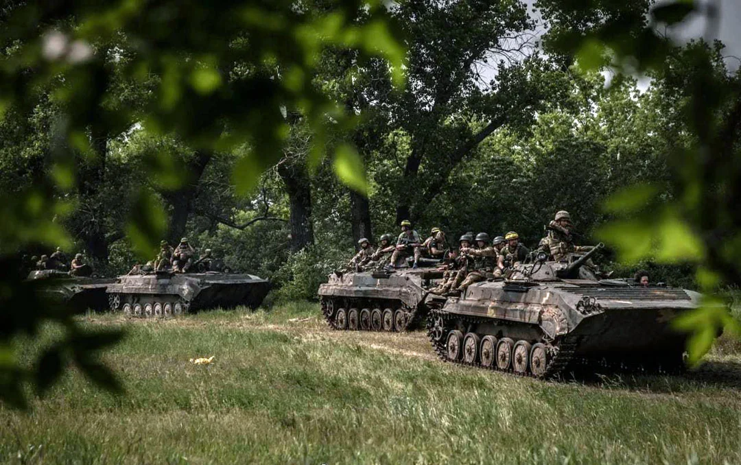 �Ʋ���������ս��ɶʱ���������ŷ�뷨�߶�һ��