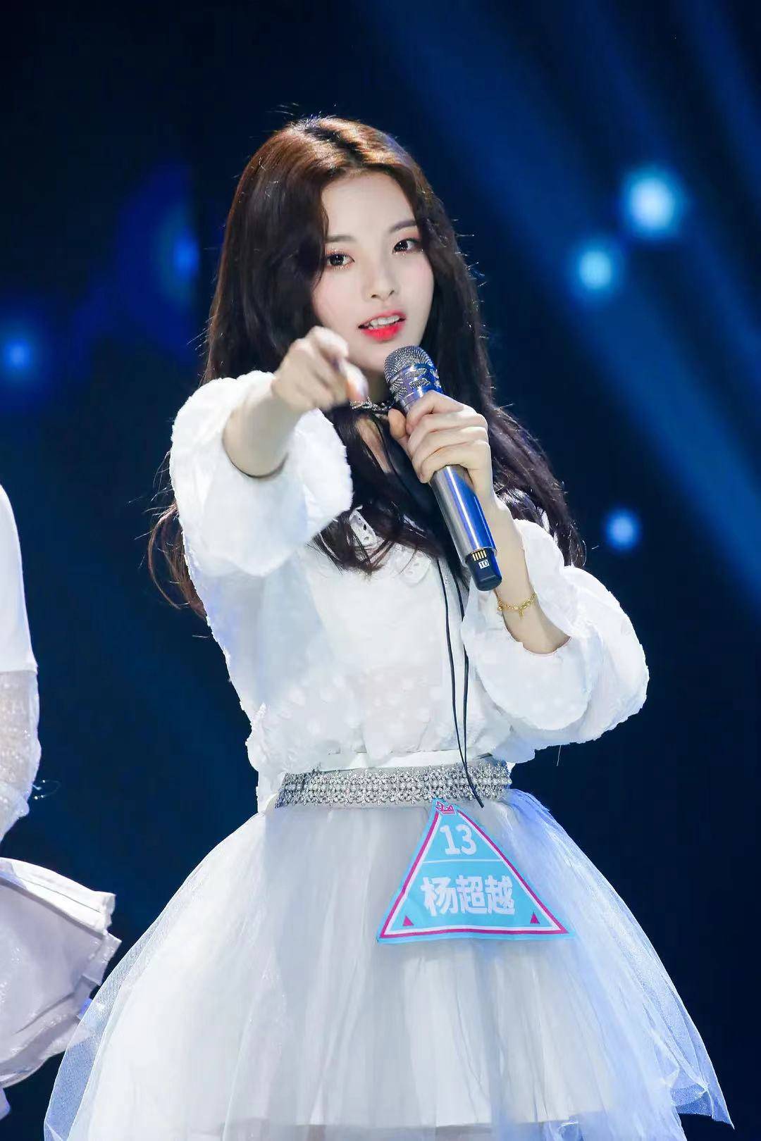 被“抛弃”的练习生：下了节目被赶出宿舍，穷到只剩五毛钱