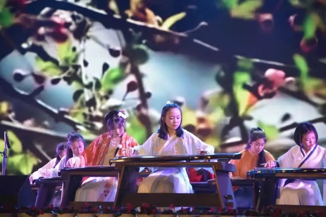 重磅！成都外国语学校学科竞赛火出圈之后，2022又有新方向