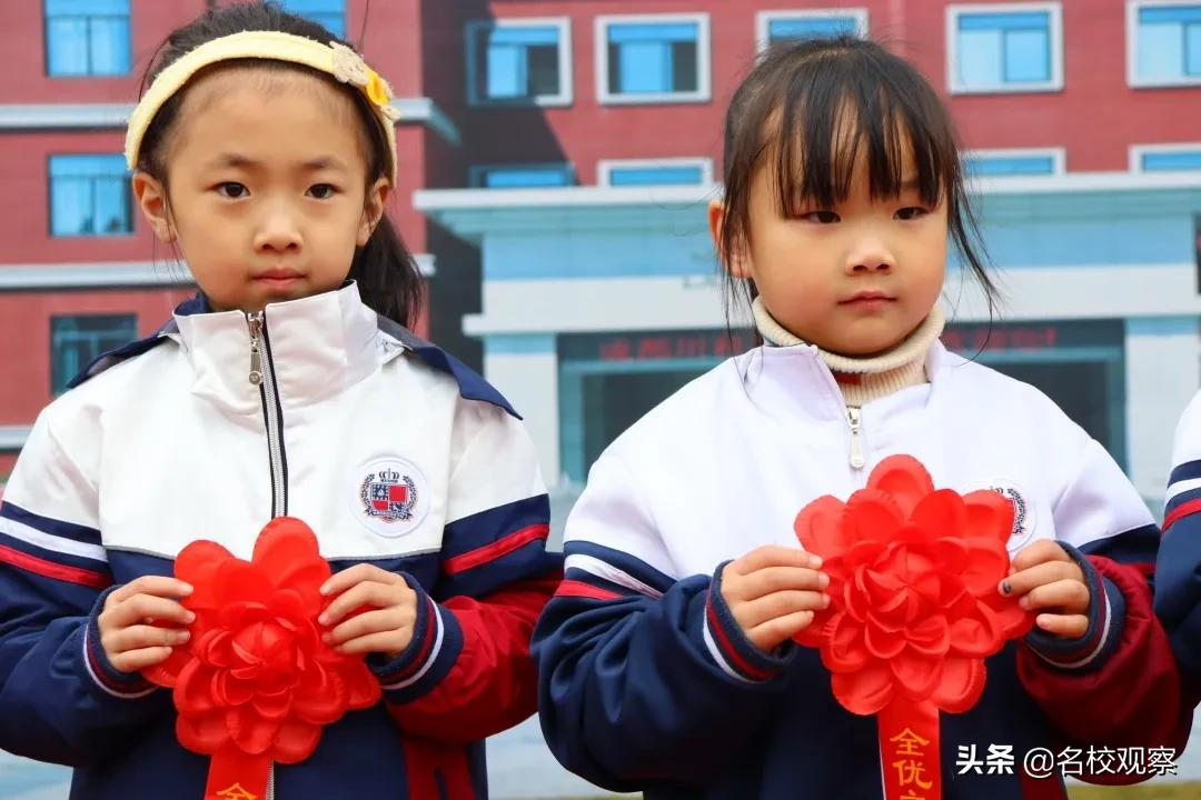 开学以来，成都这所学校，一大批“全优之星”、“进步之星”涌现