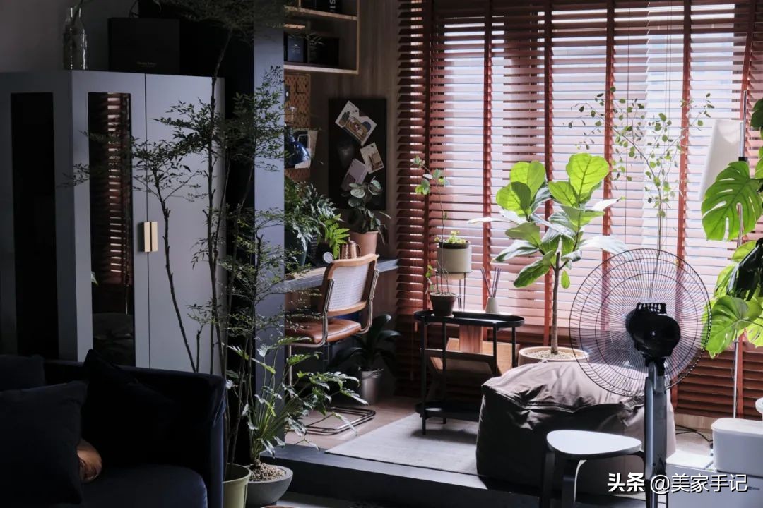 江苏夫妻家中的精致场面：坚持不铺地板不铺砖，完工反而实用高级
