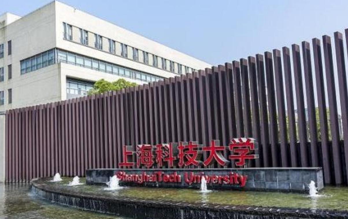 2022高校保研排行榜，部分高校推免率超50％，两类学校成功逆袭