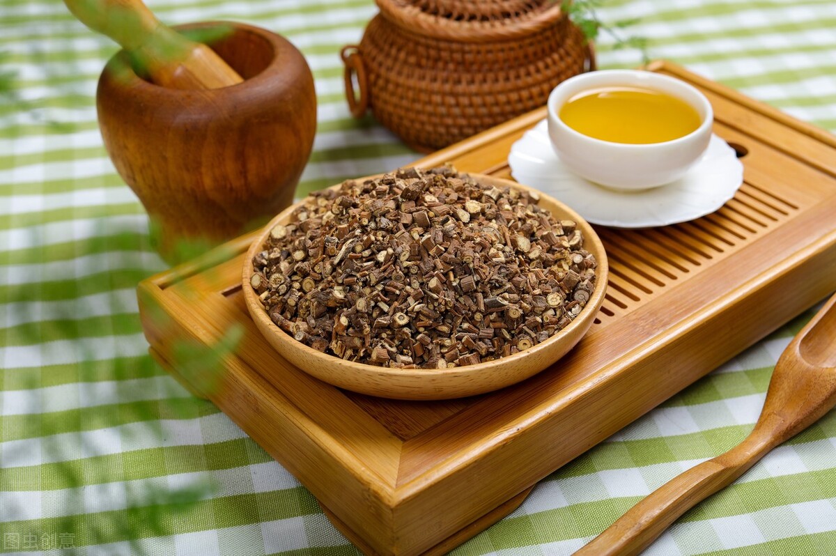 一剂小柴胡不仅治感冒,上清利头目,中能和胃止呕,下能通便止痛