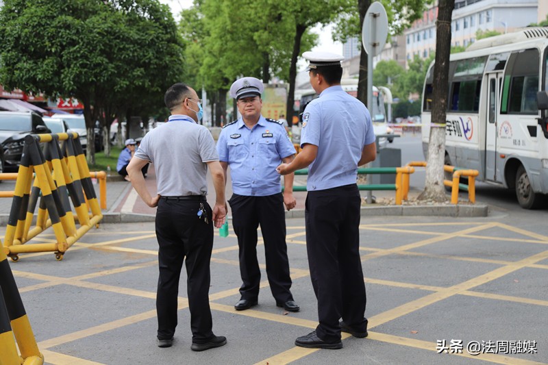 桃源交警：忠诚担当显本色 鏖战酷暑护考忙