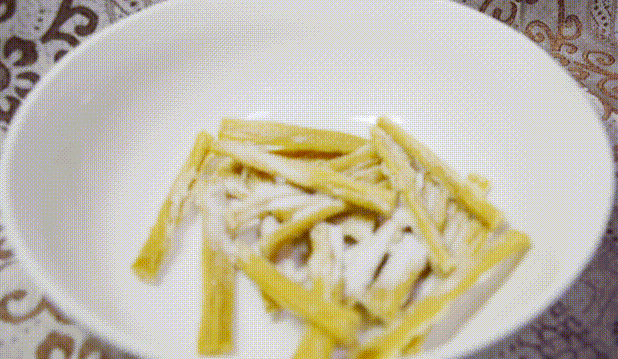 干腐竹泡发小窍门，又快又没硬心