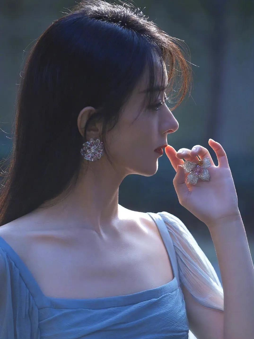 女明星的侧颜杀，每一张都令人心动