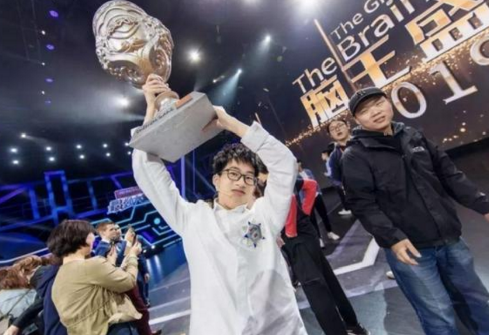 “第2个韦东奕”出现了？北大自愿降200分录取他，难得一遇天才