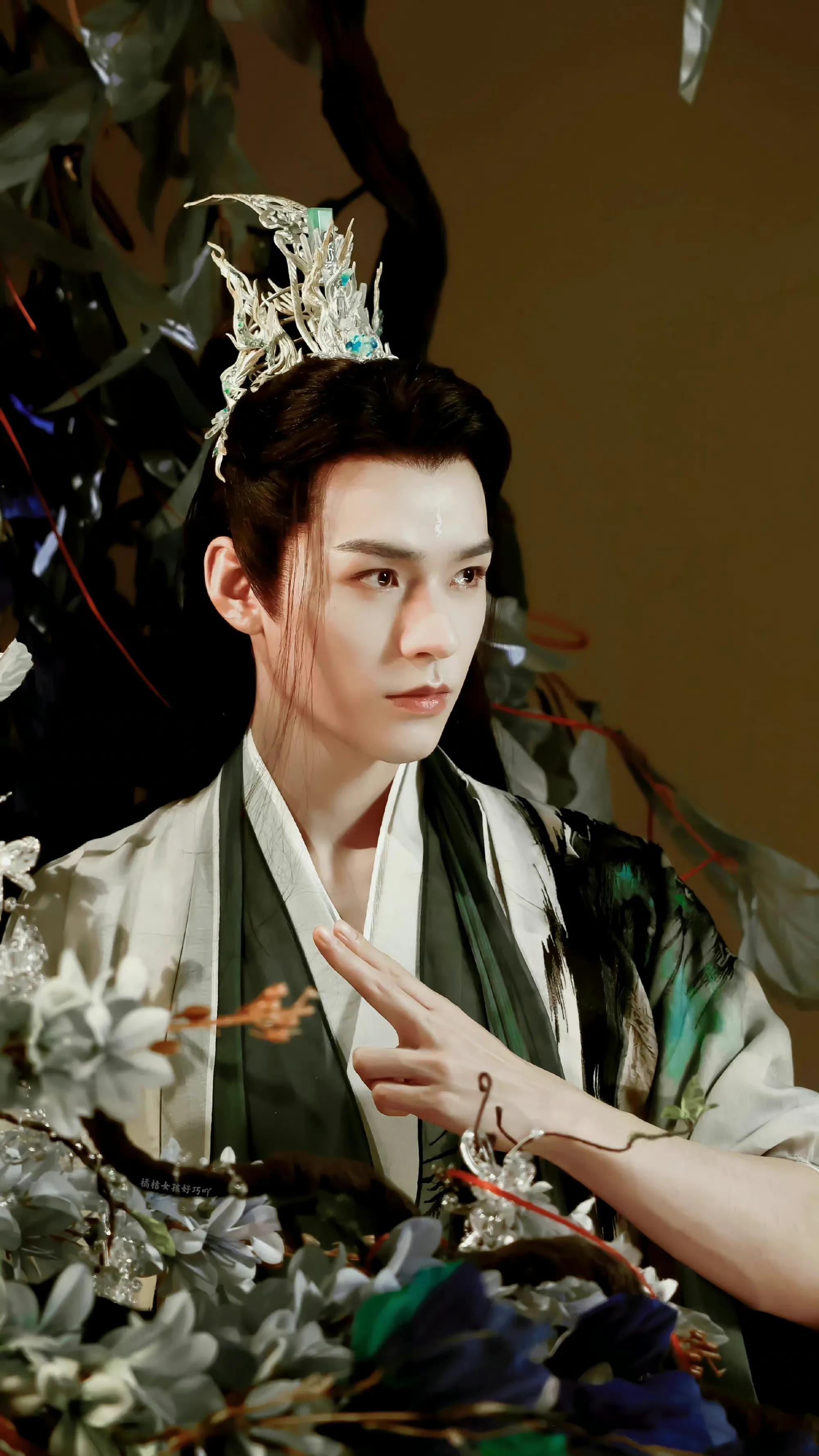 《狐妖》女二救场，祝绪丹、郭晓婷二选一，杨幂伤后报平安待回归