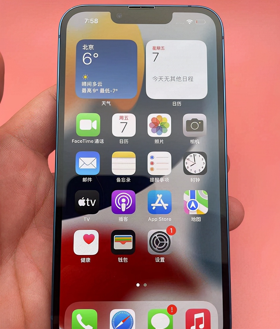 粉丝4500入手美版iPhone13展示机，展示机有什么优缺点？