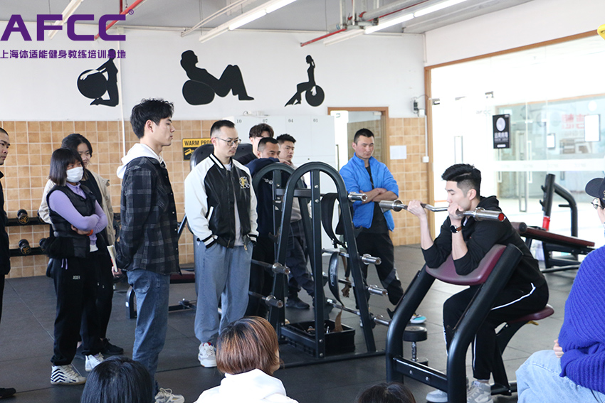 健身教练培训多少钱该去哪学呢？