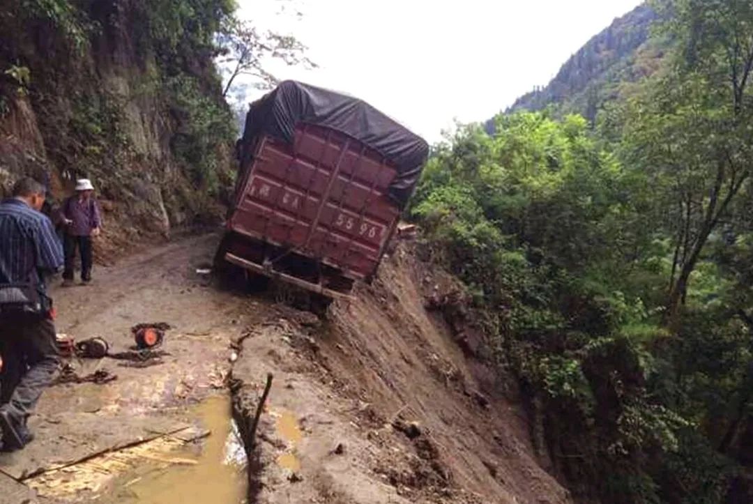 最风情万种的入藏公路：没有高反，纵贯横断山的风景线