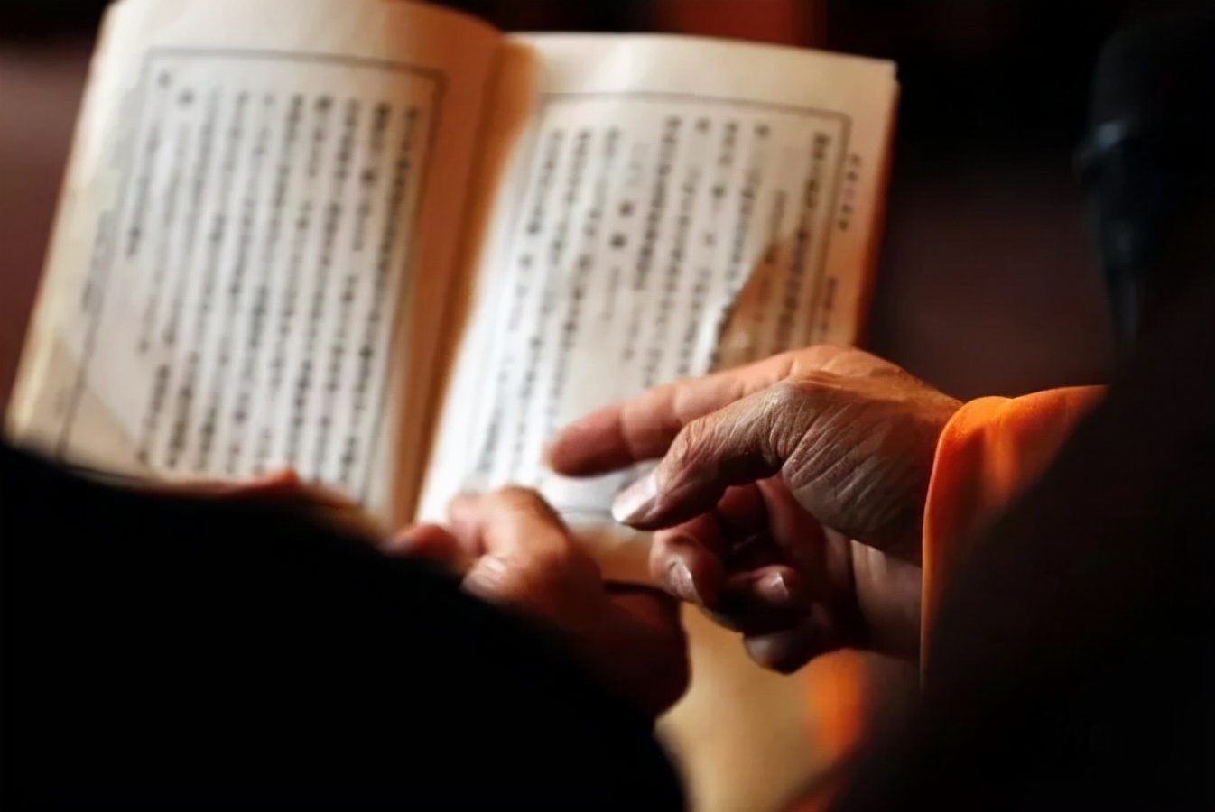 “有田不耕仓禀虚，有书不读子孙愚”这句家训多少人还在遵照？