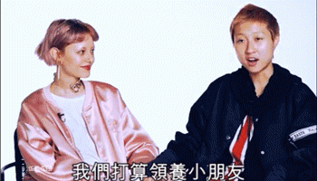 表面是星二代，实际是可怜人，有亲爹像没有，最长38年没见过爸爸