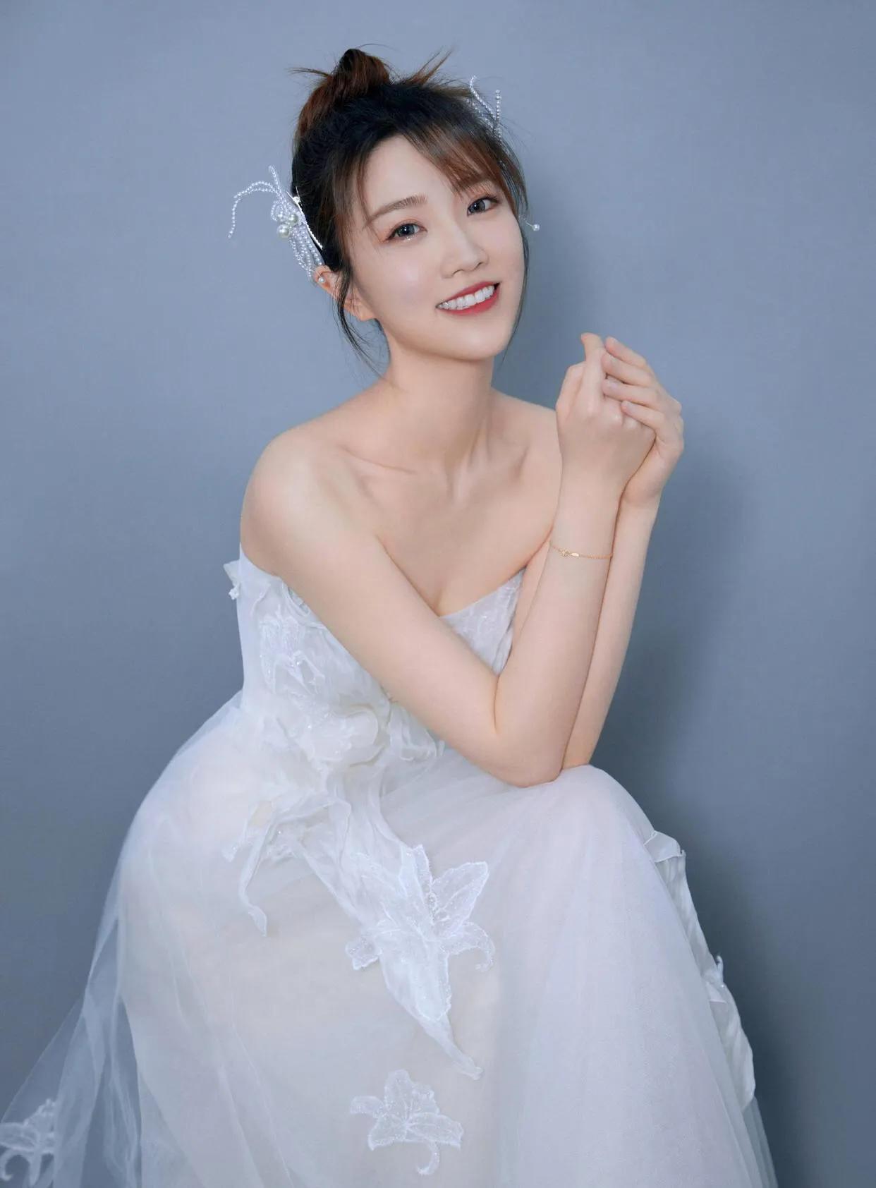 又仙、又美的张纯烨