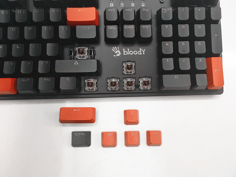 虹彩背光定制轴体，游戏玩家不二选择，血手幽灵S510N机械键盘