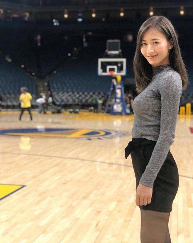 nba中国女记者有哪些(宫河麻耶，作为NBA的女记者，符合你生活中的女神形象吗？)