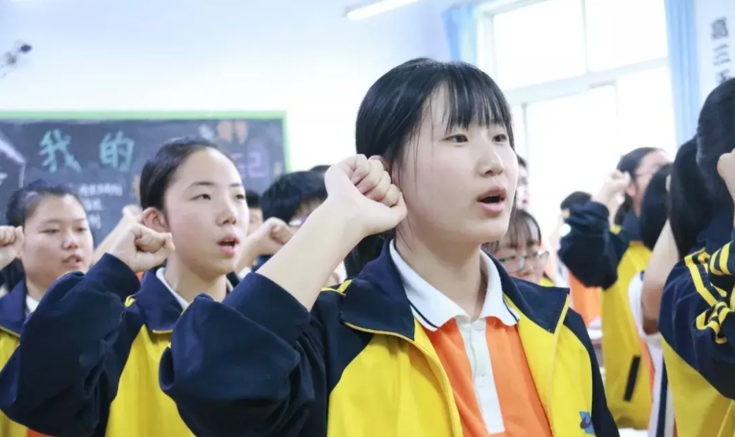 2022高考将延后一个月？上海已经发布通知，7月7日开始考第一科