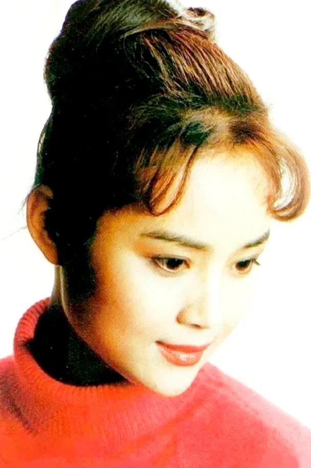 茹萍：温婉大方，气质婉约，魅力十足