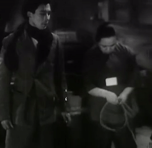 吴茵33岁确立“东方第一老太婆”的地位，终身未育，晚年写回忆录