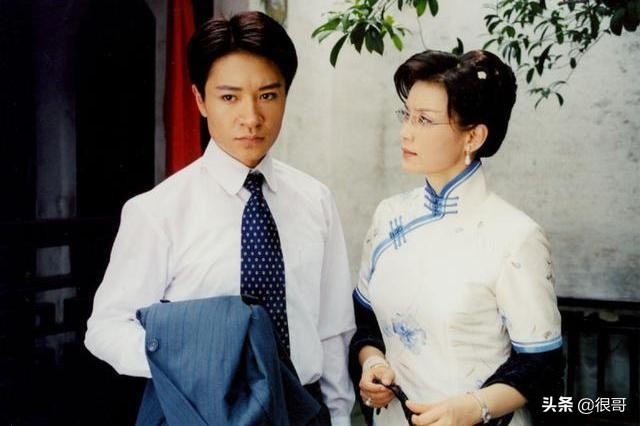 《庭外》中的脸熟，霍青是反派专业户，栾元晖隔着屏幕都让人害怕