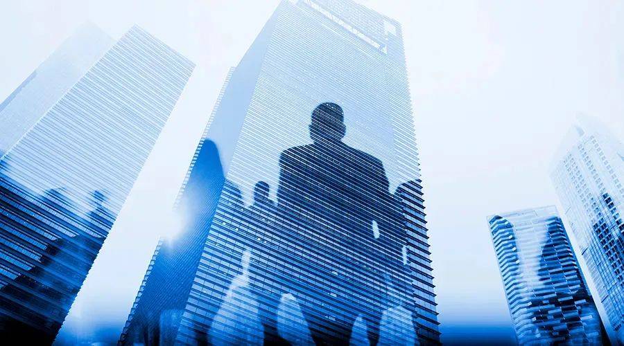 如何在金融行业巨变中化危为机，激发领导力变革？