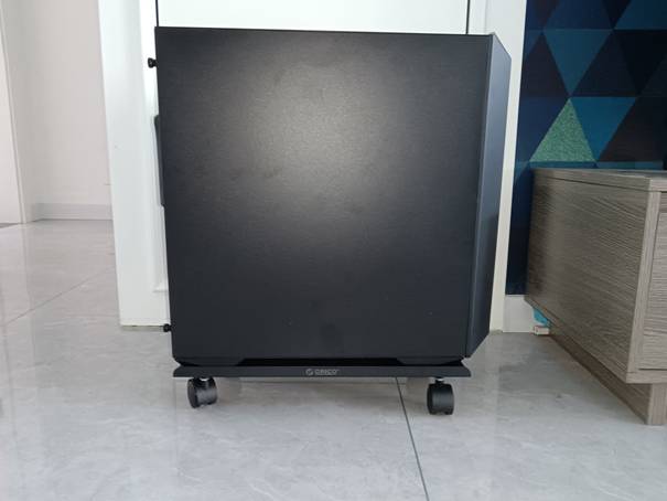 让电脑机箱玩漂移- 奥睿科（ORICO) 移动滑轮主机架试玩