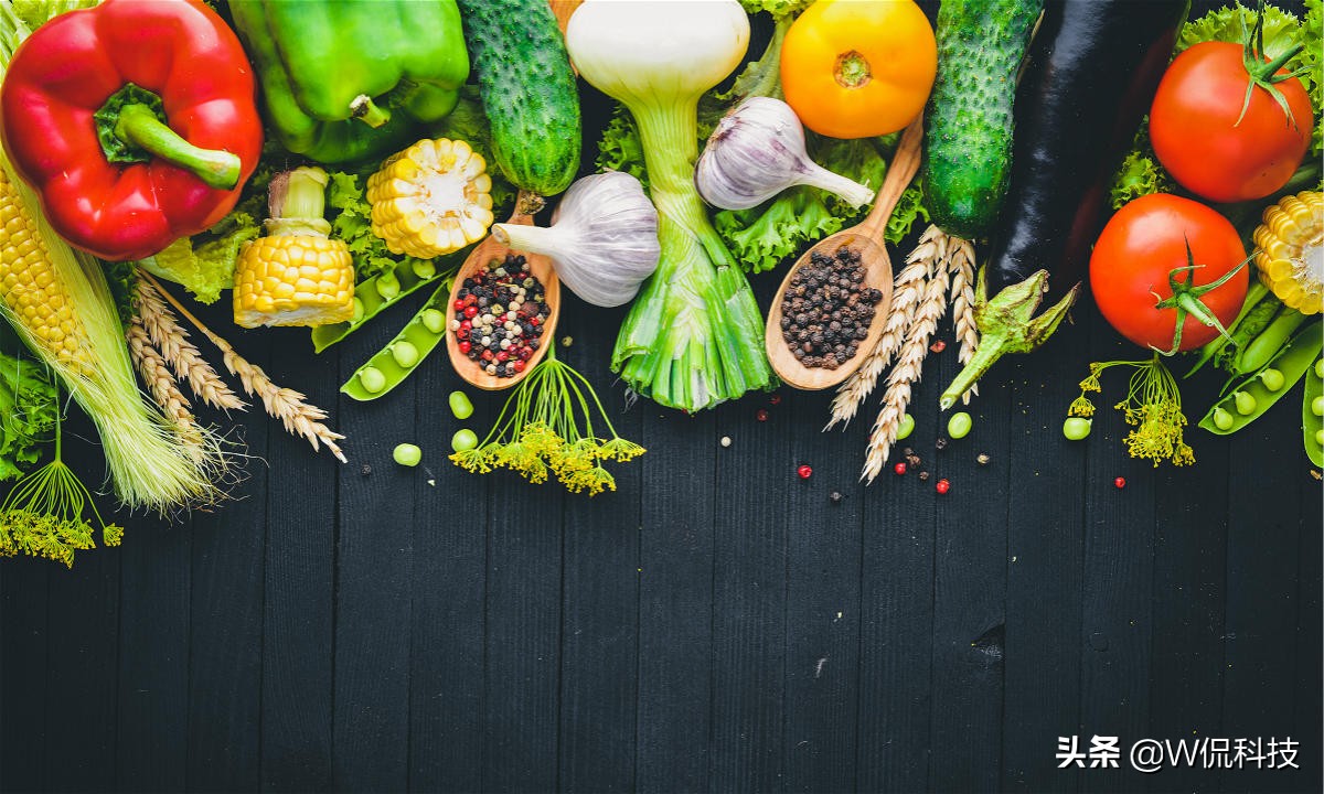 时隔一年，人民日报再次“点名”阿里巴巴，还马云“清白”