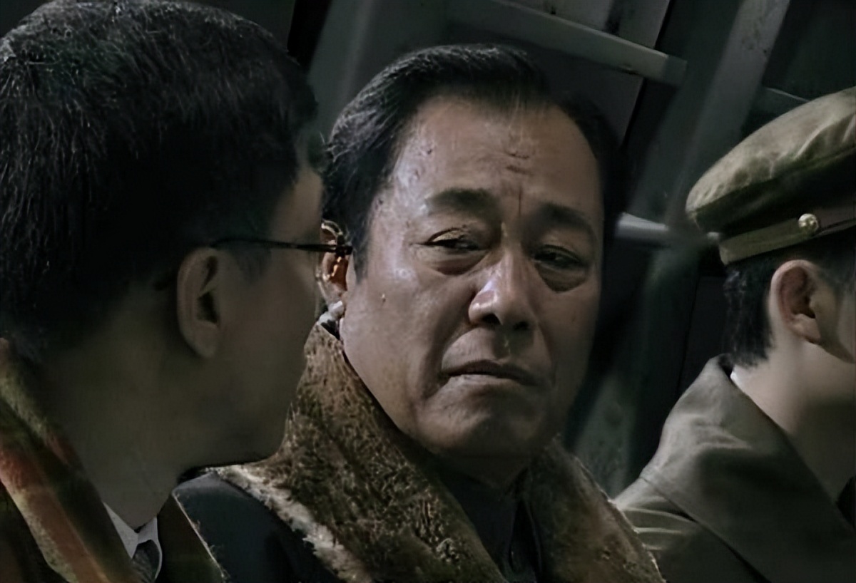 潜伏站长潜伏的结局其实很恐怖那是因为你是我兄弟