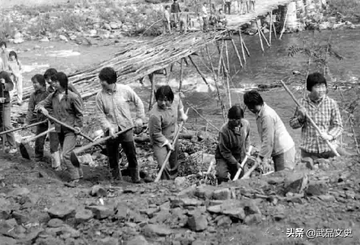 70年代至今都未破的悬案：女知青朱梅华雨夜出门上厕所，离奇失踪