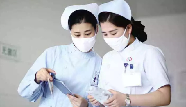 处理病人隐私时，医护人员会觉得尴尬吗？一位离职护士说出答案