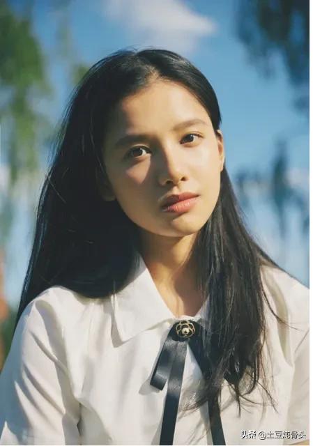 张倩仪壁纸