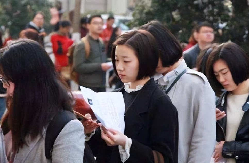 清华有一个“门槛超低”的学院，不用670分，普通高中生也能上