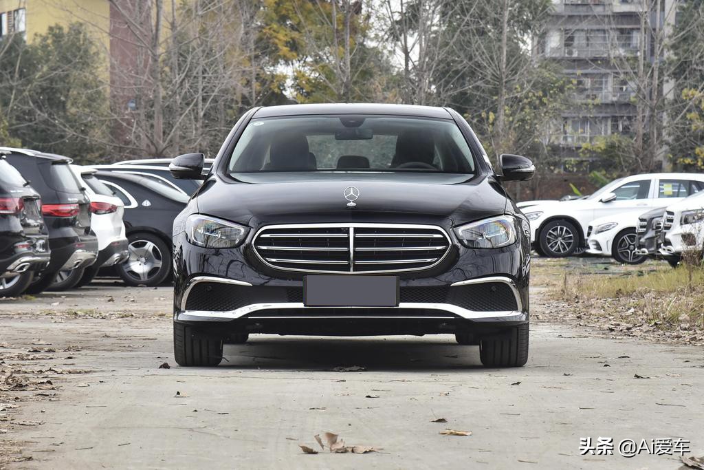 1.4L油耗2.0T引擎，很有实力的德系豪华行政大轿车，奔驰E级PHEV