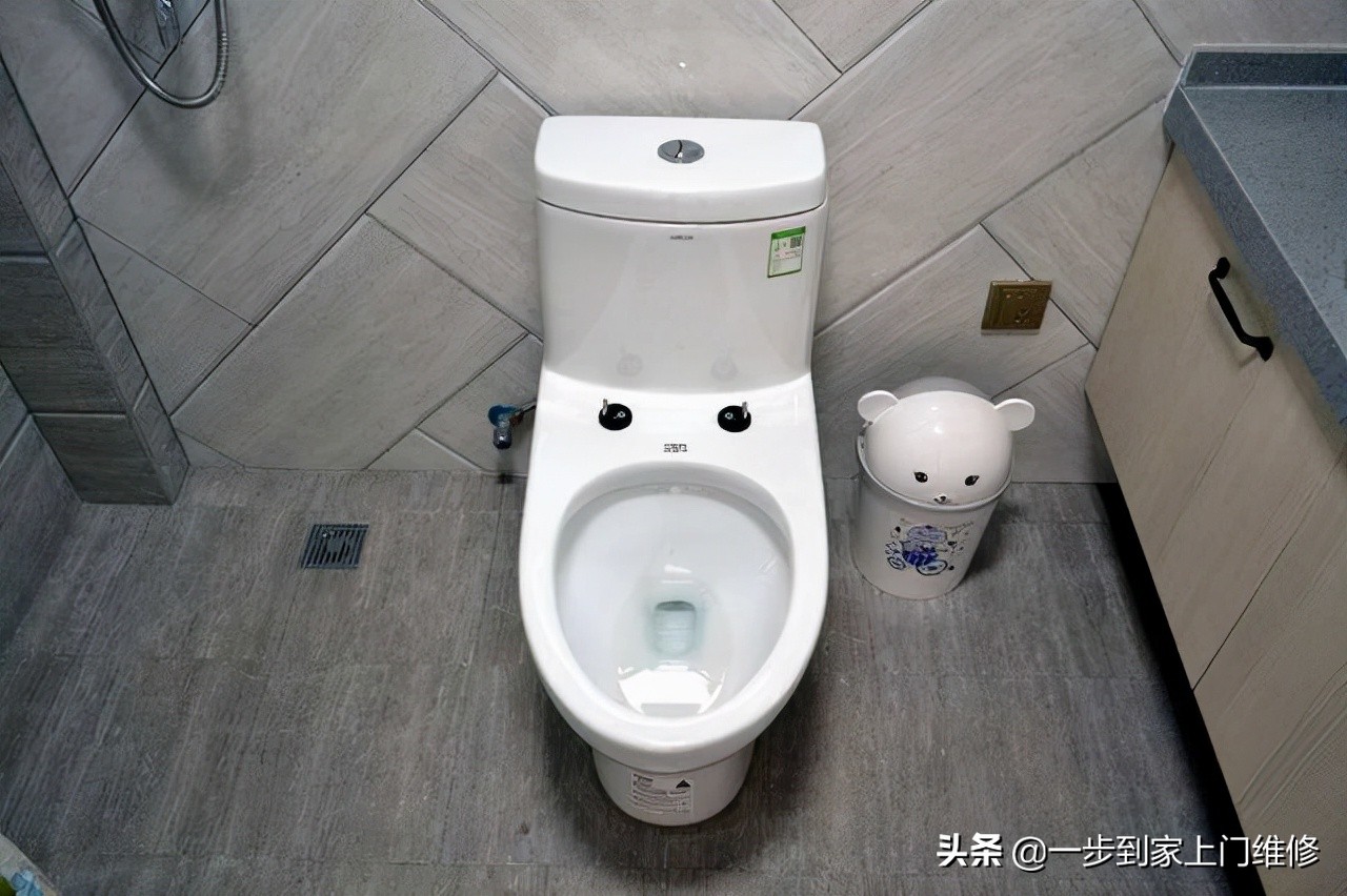 马桶进水阀坏了一直流水怎么办？