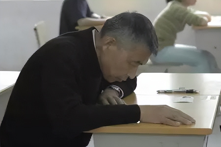 高考1977-2021，哪一张照片是属于你的记忆，太珍贵