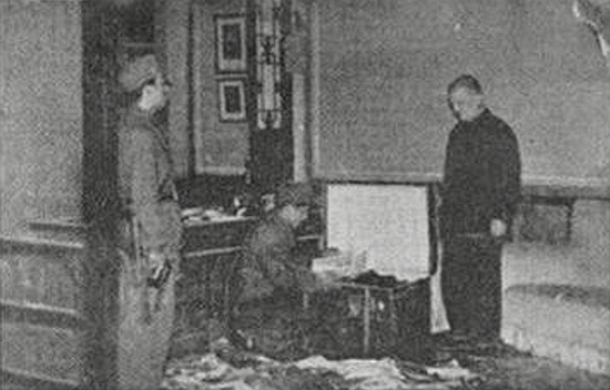 1950年外国间谍企图国庆节炮轰天安门，毛主席：打过来谁都不许跑