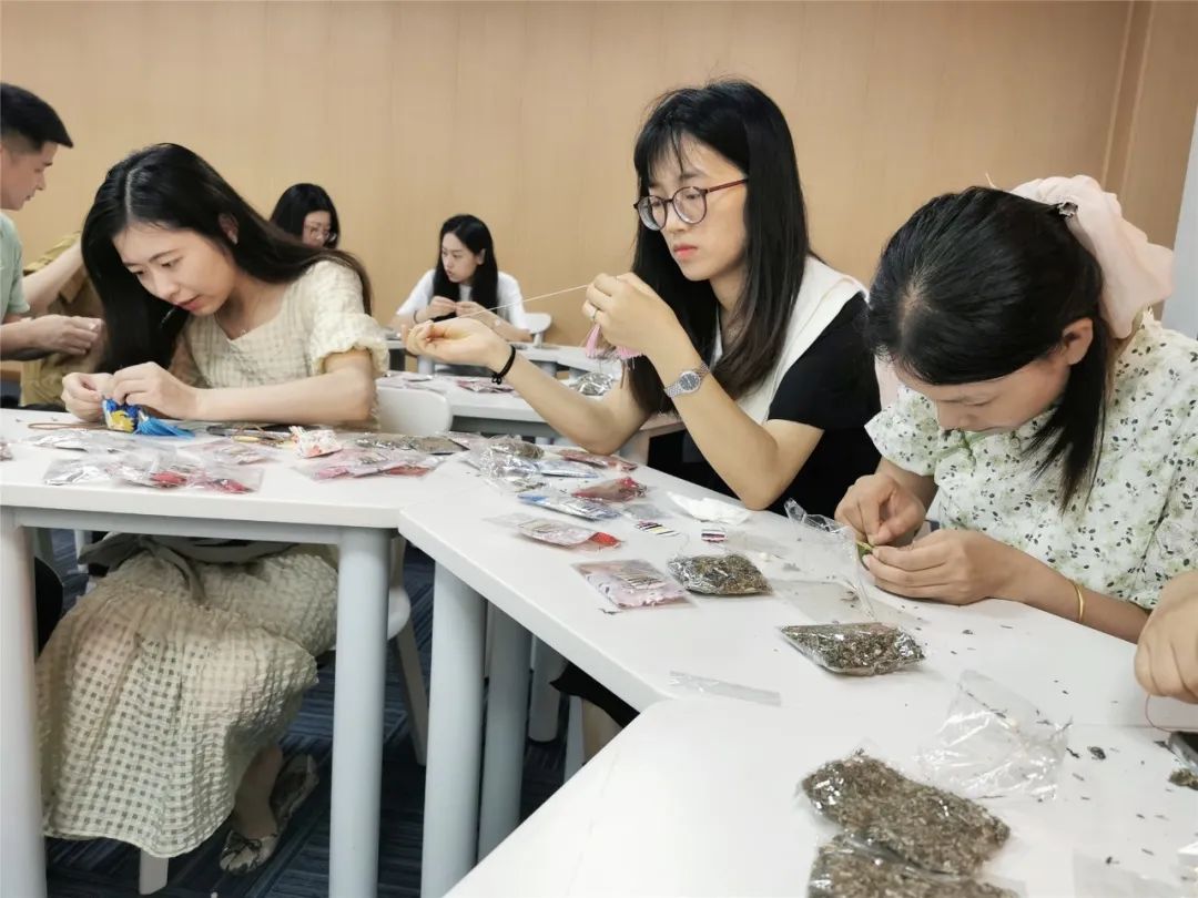 “粽”情端午 欢乐无限｜实验小学外国语学校工会委员会欢庆端午节