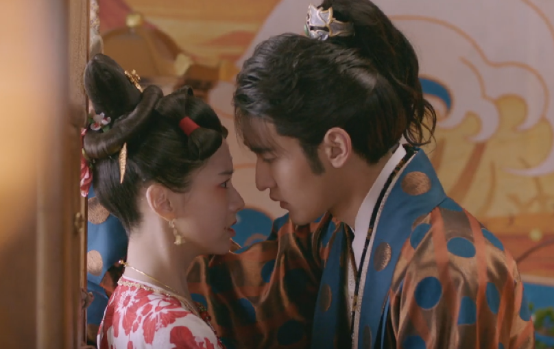 播3小时冲到热度第一，《花朝秋月夜》一出手，就成芒果台王炸剧