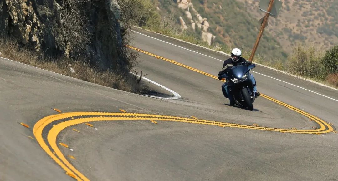 摩靡丨被誉为“公路游艇”，Honda CTX系列名副其实