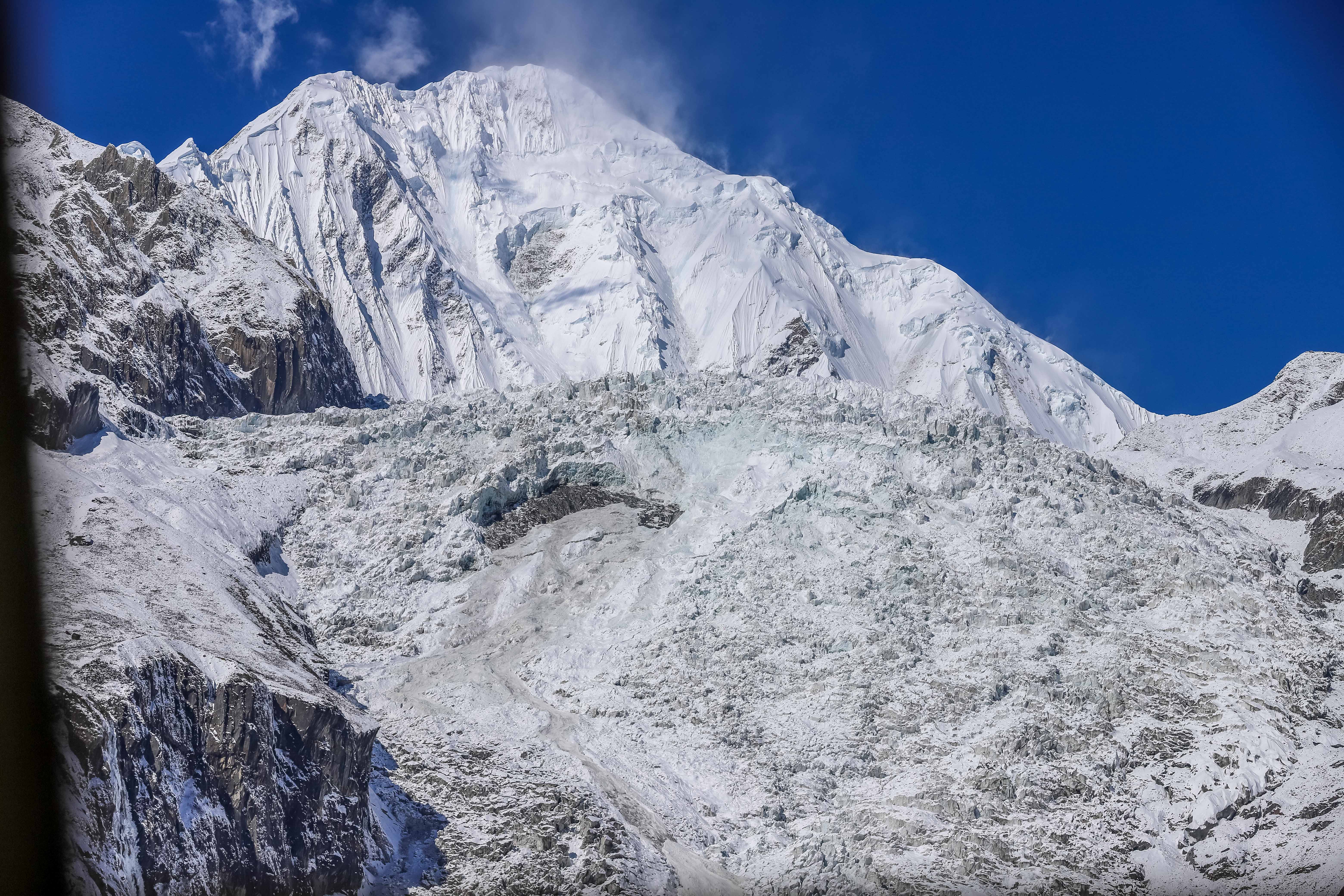 冬季川西最美仙境,海螺沟雪韵风光,童话世界让人惊叹不已
