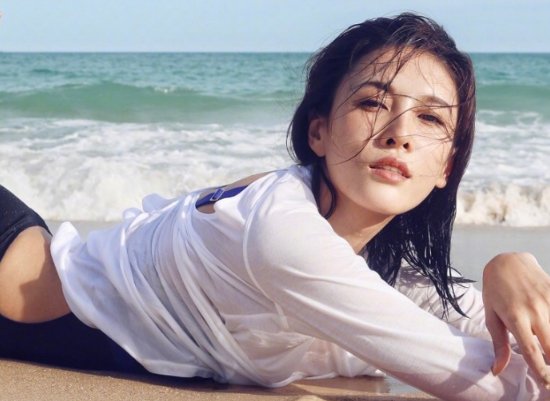 张蓝心，冷艳气质型女星