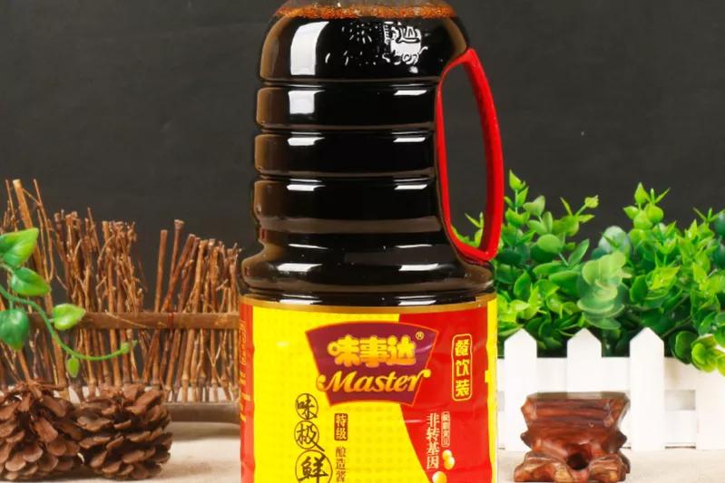 广东4款放心生抽，经过鉴定，都是100%纯豆麦，全程人工酿造而成