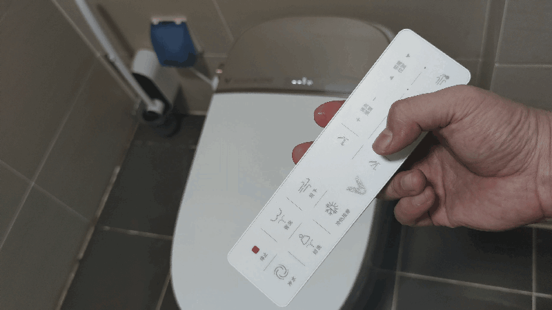 小米有品推出懒人马桶！双重抗菌，告别臭味尴尬